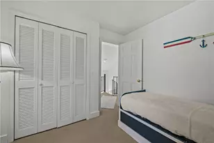 2 Lasalle Pl, Newport, RI 02840 - Photo 31