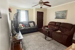 3 Clover St, Pawtucket, RI 02860 - Photo 13