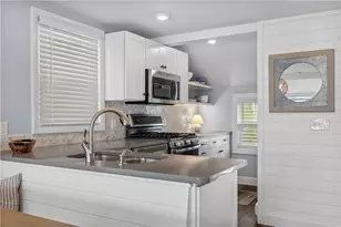 67 Cedar Ave, Portsmouth, RI 02871 - Photo 7