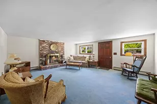 10 Lincoln Ave, Warren, RI 02885 - Photo 9