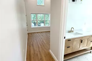 95 Farm St, Providence, RI 02908 - Photo 17