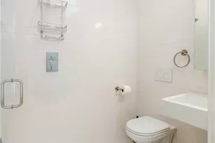 96 Bowen St, Providence, RI 02906 - Photo 13