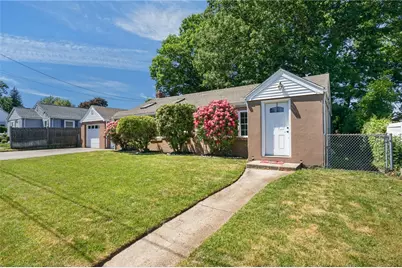 26 Beach Street, North Providence, RI 02904 - Photo 3