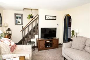 147 Pawtuxet Terrace, West Warwick, RI 02893 - Photo 9
