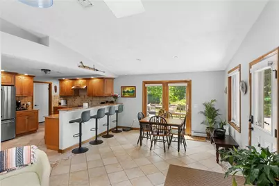 417 Squantum Drive, Warwick, RI 02888 - Photo 9