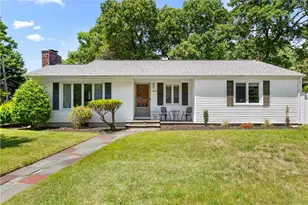 417 Squantum Dr, Warwick, RI 02888 - Photo 5