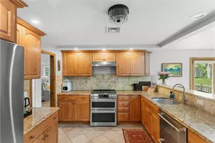 417 Squantum Dr, Warwick, RI 02888 - Photo 11