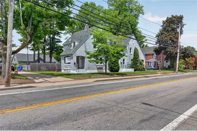 520 Providence Street, West Warwick, RI 02893 - Photo 5