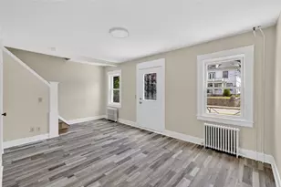 520 Providence St, West Warwick, RI 02893 - Photo 25