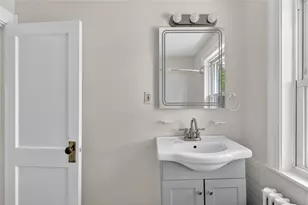 520 Providence St, West Warwick, RI 02893 - Photo 29