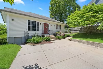 28 Fairview Avenue, Cumberland, RI 02864 - Photo 3