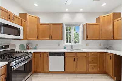 28 Fairview Avenue, Cumberland, RI 02864 - Photo 11
