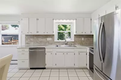 39 Salem Avenue, Cranston, RI 02920 - Photo 9
