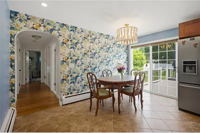 377 Kenyon Avenue, Pawtucket, RI 02861 - Photo 9