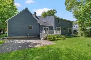 15 Secluded Dr, Narragansett, RI 02882 - Photo 39
