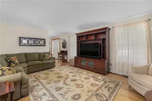 15 Secluded Dr, Narragansett, RI 02882 - Photo 15