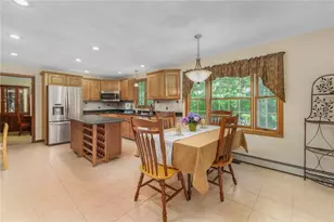 15 Secluded Dr, Narragansett, RI 02882 - Photo 9