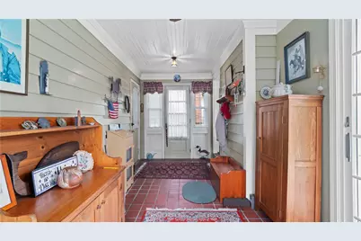 14 Barnes Street, Smithfield, RI 02828 - Photo 33