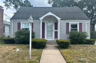 81 Ballston Ave, Pawtucket, RI 02861 - Photo 3