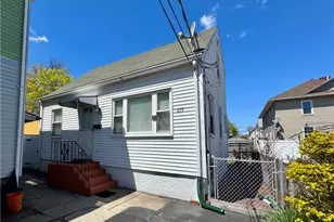 215 Roosevelt St, Providence, RI 02909 - Photo 17