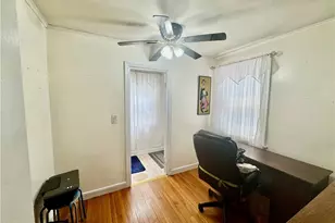 215 Roosevelt St, Providence, RI 02909 - Photo 9