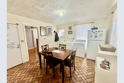 215 Roosevelt Street, Providence, RI 02909 - Photo 5