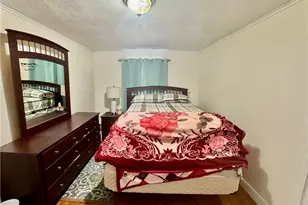 215 Roosevelt St, Providence, RI 02909 - Photo 11