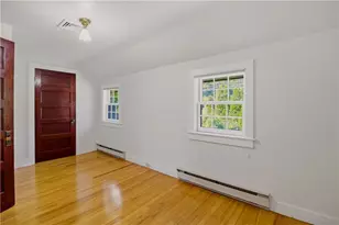 1861 E Main Rd, Portsmouth, RI 02871 - Photo 17