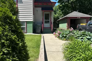 35 Dover St, Providence, RI 02908 - Photo 3