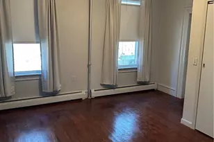 35 Dover St, Providence, RI 02908 - Photo 13