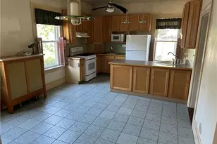35 Dover St, Providence, RI 02908 - Photo 25