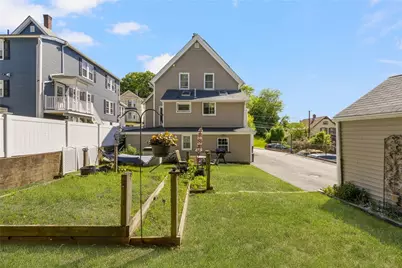 36 Pine Street, Woonsocket, RI 02895 - Photo 7