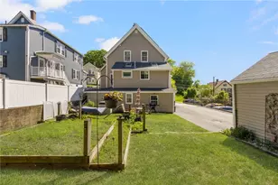 36 Pine St, Woonsocket, RI 02895 - Photo 7