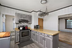 60 Cottage Ave, Portsmouth, RI 02871 - Photo 15
