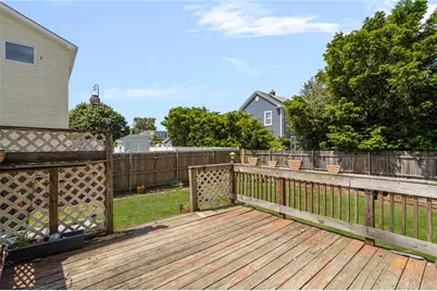 60 Cottage Avenue, Portsmouth, RI 02871 - Photo 37