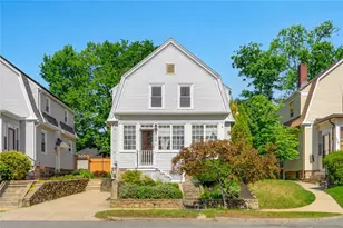 1058 Narragansett Blvd, Cranston, RI 02905 - Photo 1