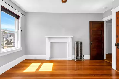 1058 Narragansett Boulevard, Cranston, RI 02905 - Photo 25