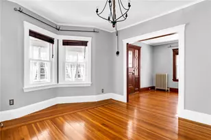 1058 Narragansett Blvd, Cranston, RI 02905 - Photo 11