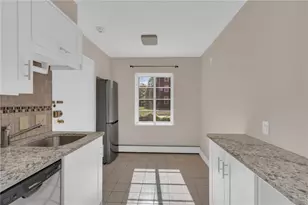 160 Waterman St, Providence, RI 02906 - Photo 29