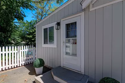 390 Nausauket Road, Warwick, RI 02886 - Photo 5