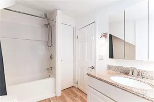 390 Nausauket Rd, Warwick, RI 02886 - Photo 17