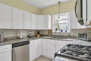 45 Arch St, Pawtucket, RI 02860 - Photo 15