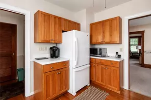484 Daggett Ave, Pawtucket, RI 02861 - Photo 11