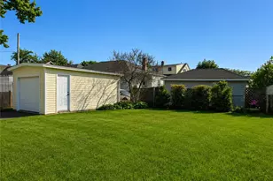 484 Daggett Ave, Pawtucket, RI 02861 - Photo 19