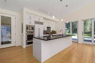 621 E Shore Rd, Jamestown, RI 02835 - Photo 19