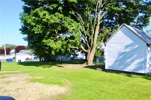 204 Lewis St, North Providence, RI 02904 - Photo 5