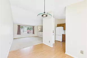 112 Longmeadow Ave, Warwick, RI 02889 - Photo 19