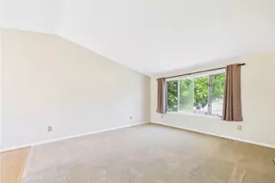 112 Longmeadow Ave, Warwick, RI 02889 - Photo 17