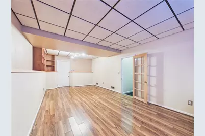 112 Longmeadow Avenue, Warwick, RI 02889 - Photo 29