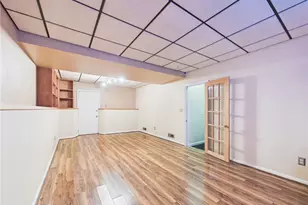 112 Longmeadow Ave, Warwick, RI 02889 - Photo 29
